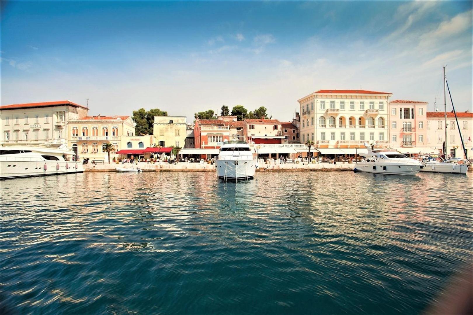 App. Fiorela Hotel Poreč Exterior foto
