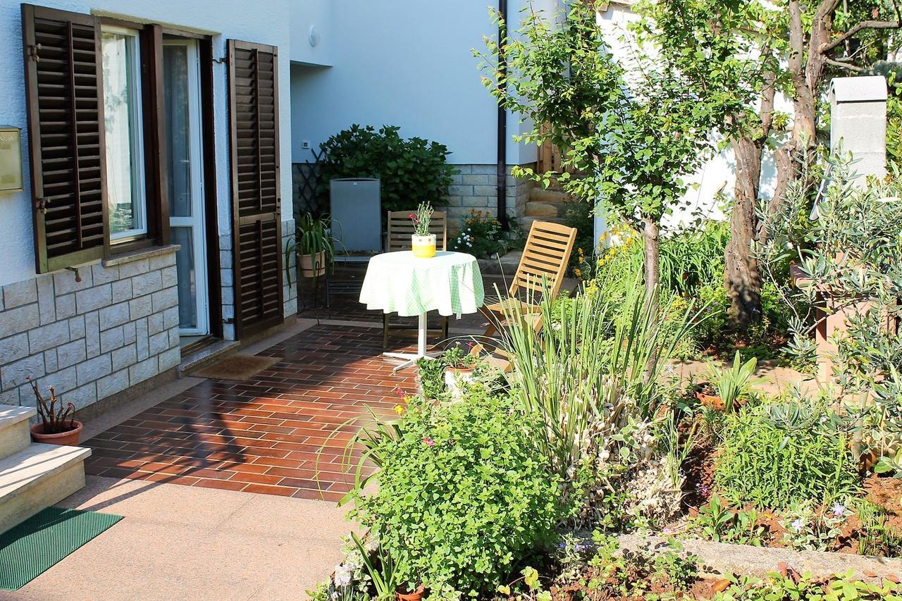 App. Fiorela Hotel Poreč Exterior foto